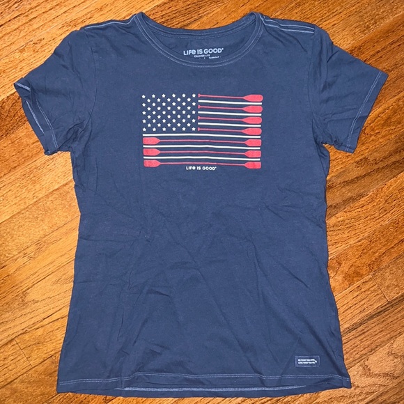 Life Is Good Tops - Life Is Good Crusher-Lite USA America Flag Themed Women’s T-Shirt Size Medium
